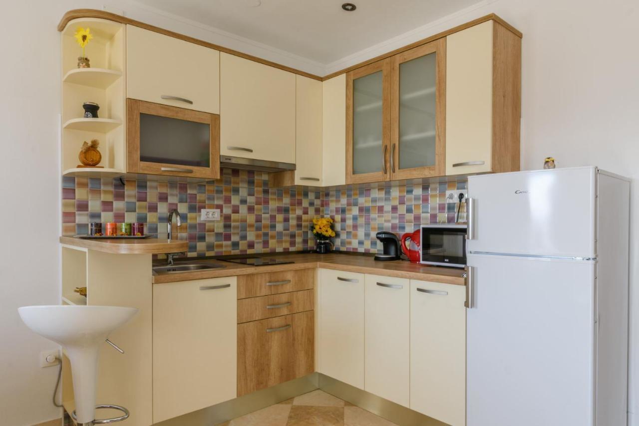 La Bodega Apartments トロギール エクステリア 写真