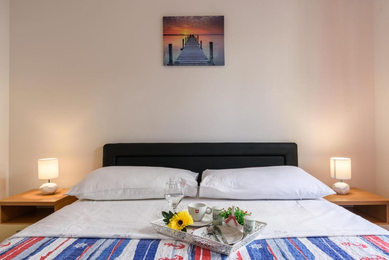 La Bodega Apartments トロギール エクステリア 写真